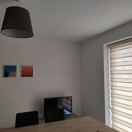 Sea View In Sea Breeze Court Appartement