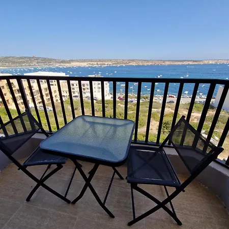 Sea View In Sea Breeze Court Appartement *